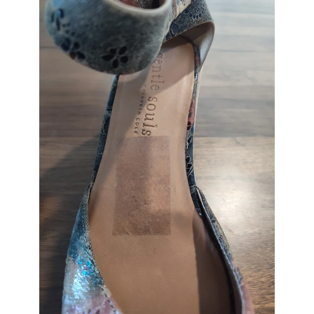 Gentle Souls Kenneth Cole Womens Floral Ankle Strap Wedge Pumps Multi Color 9M